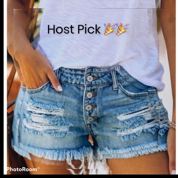 Boutique Private Label Pants - Distressed jean shorts NWT